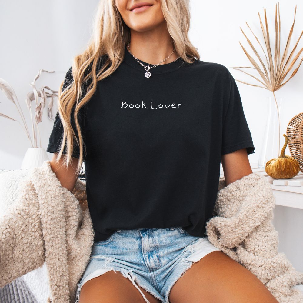 Book Lover Women's Tee