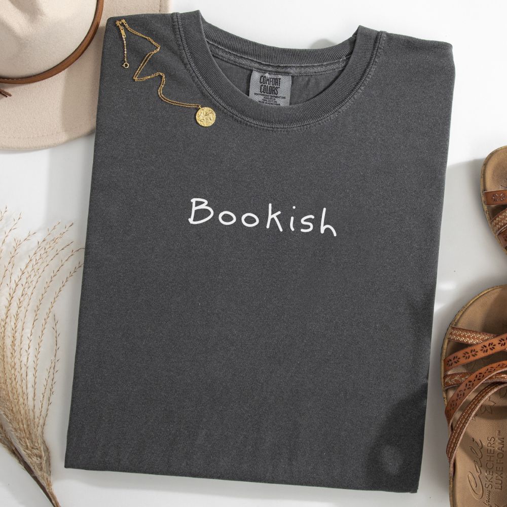 Bookish Women's Tee